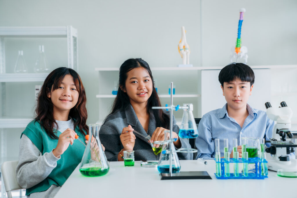 Görünmeyeni Görmek